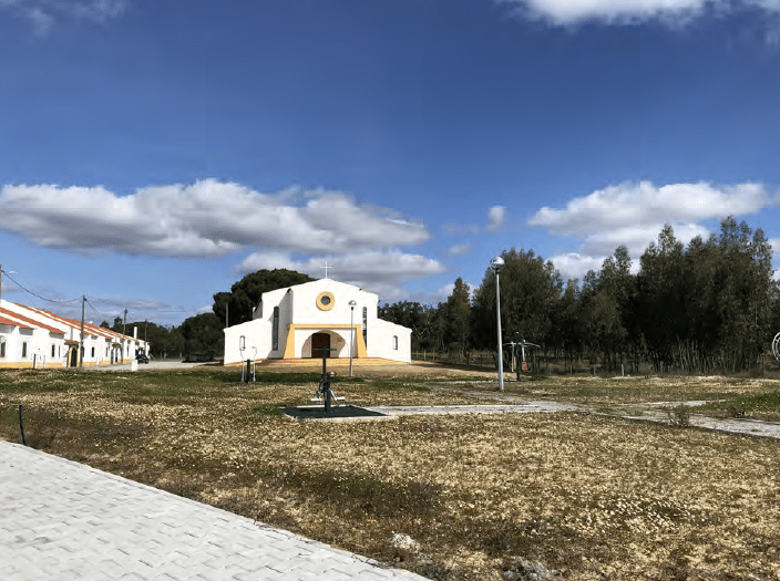 Exterior da Igreja de N.ª Sr.ª da Ajuda (Cortiçadas de Lavre)